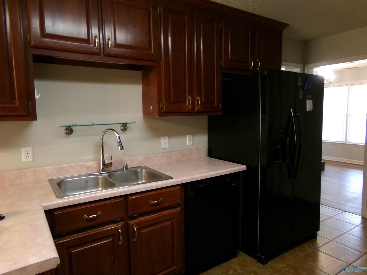 115 Fenwick Pl - Photo 3 of 12
