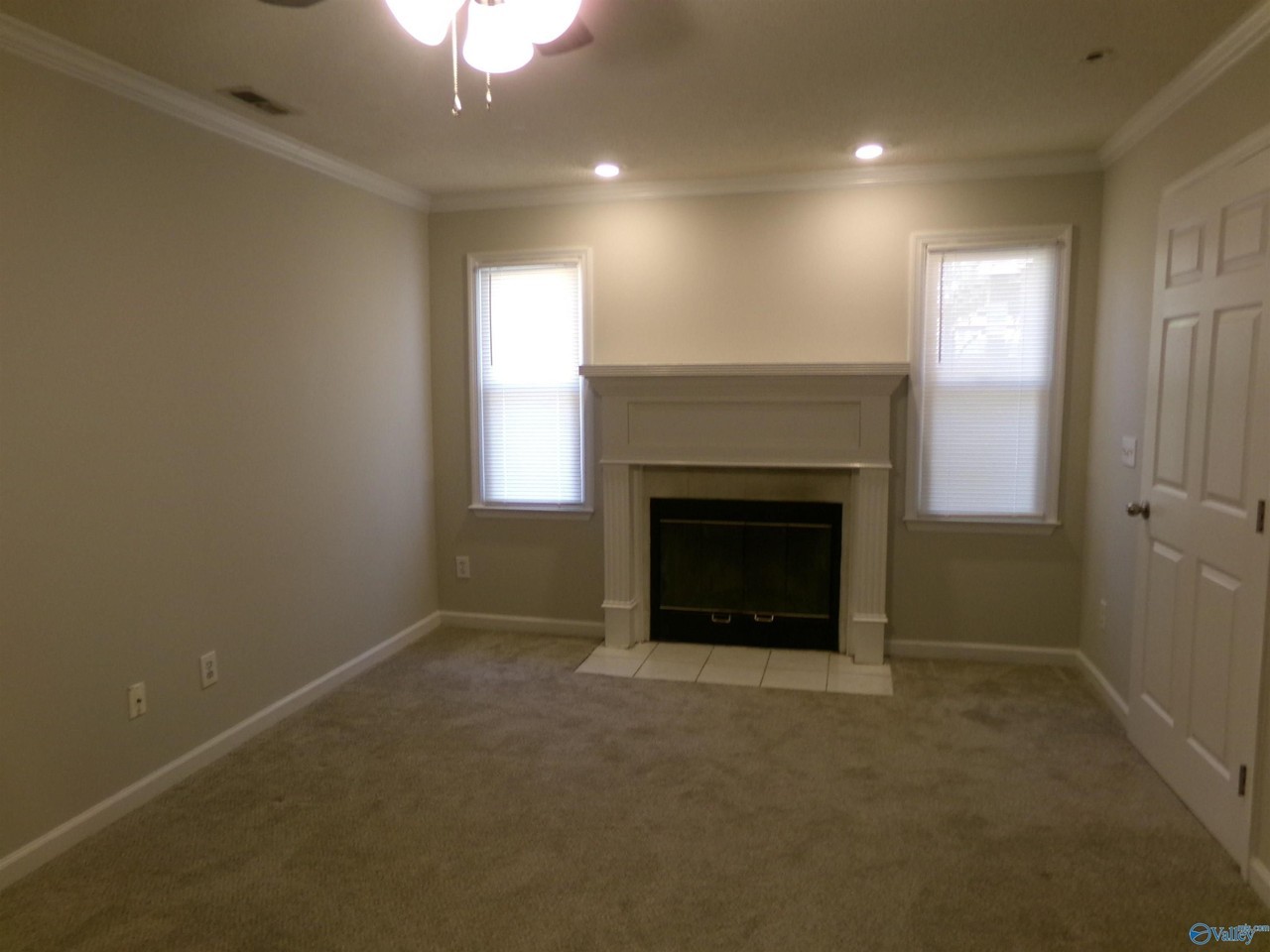115 Fenwick Pl - Photo 4 of 12