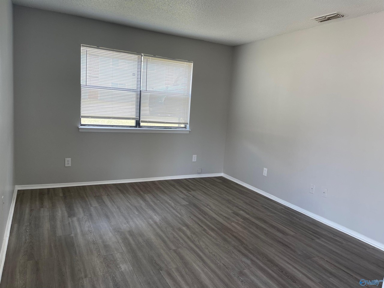 103 Jodi Dr #C - Photo 3 of 13