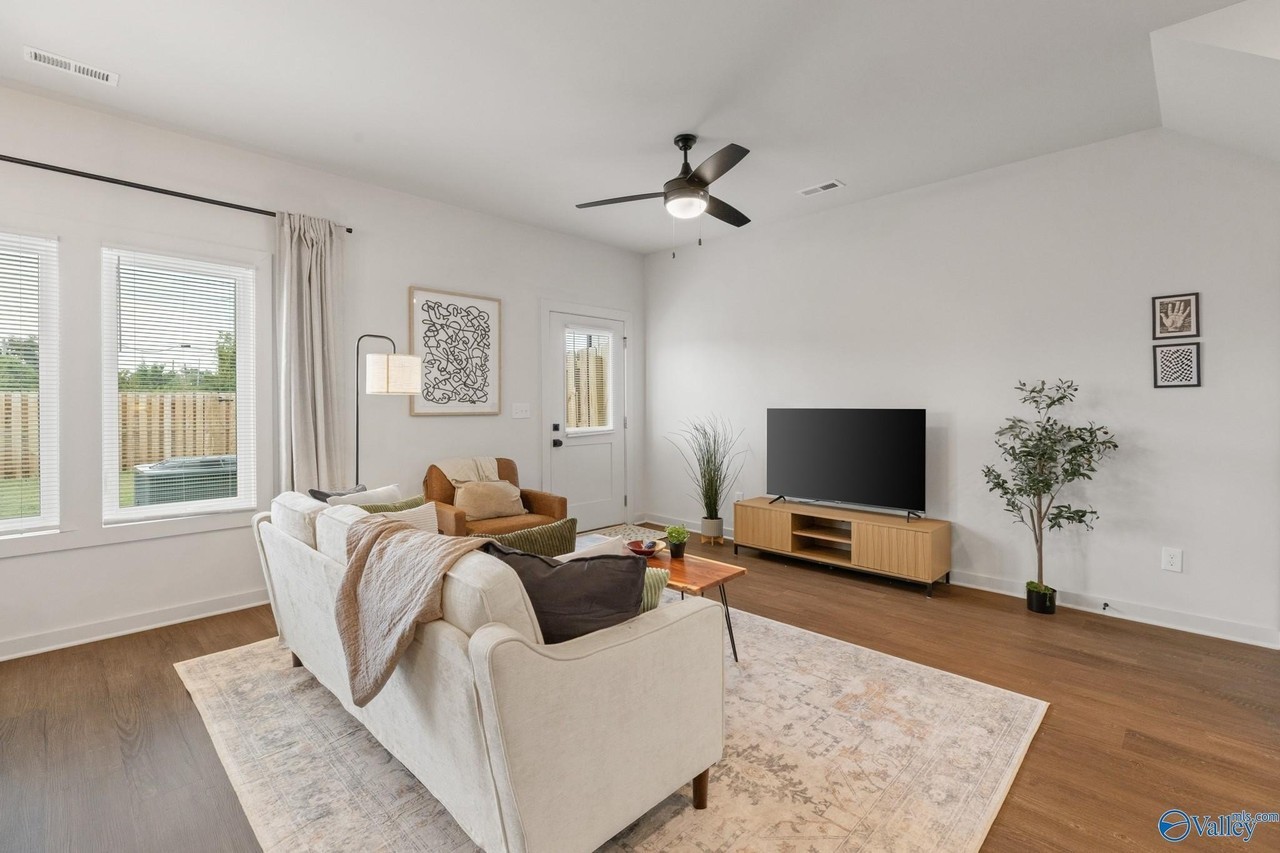 2512 Freeman Rd Sw - Photo 4 of 26