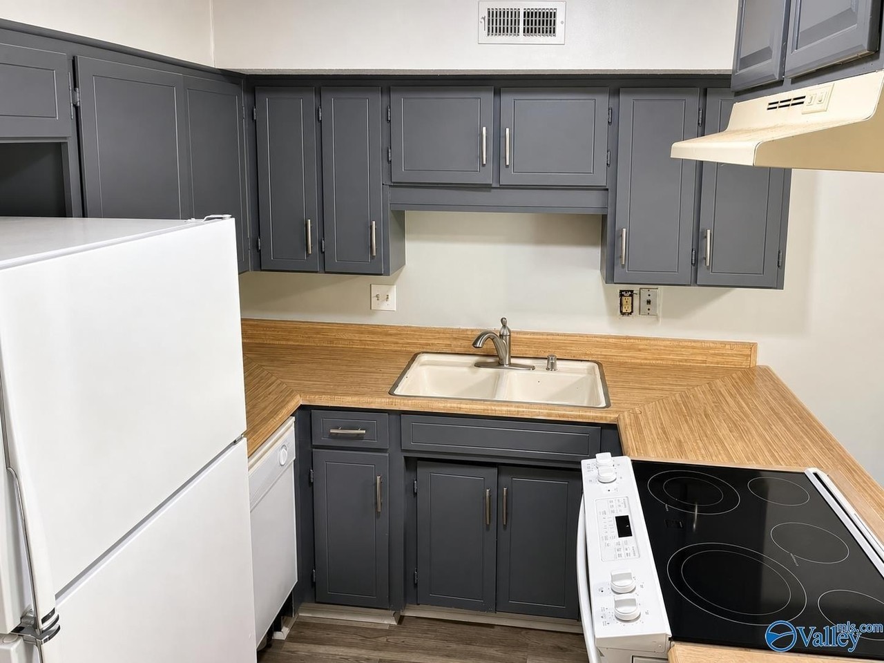 9024 Mahogany Row Se #C - Photo 3 of 9