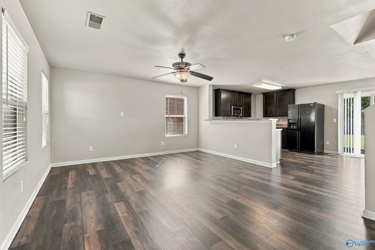 254 Fenrose Dr - Photo 2 of 16