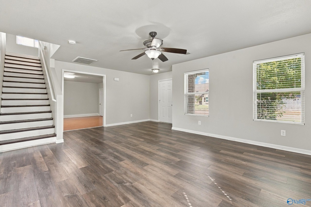 254 Fenrose Dr - Photo 3 of 16