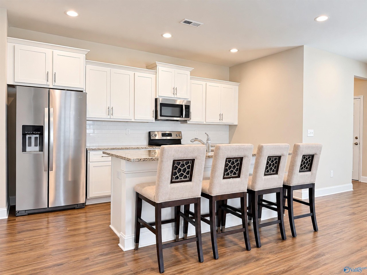 3229 Mcclellan Way Se - Photo 4 of 35