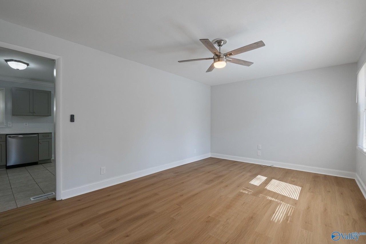 3804 Saturn Dr Sw - Photo 6 of 30