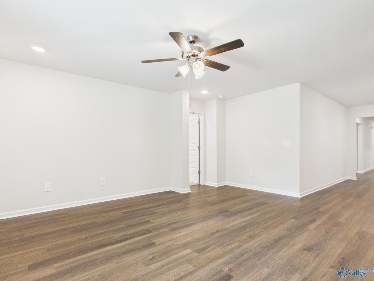 9910 Sequoyah Cove Dr Se - Photo 5 of 30