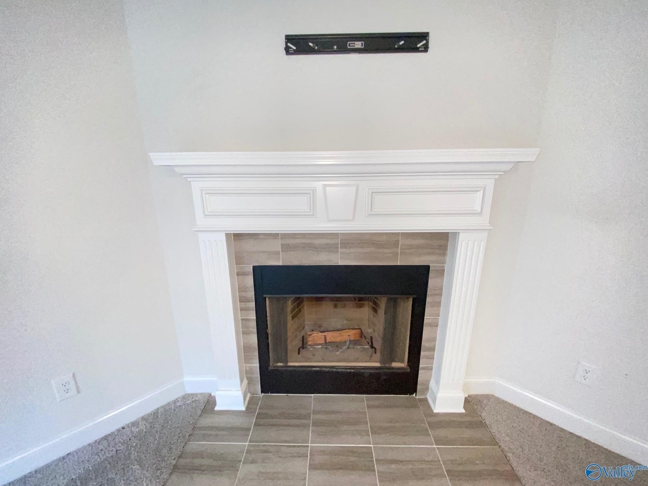 289 Abercorn Dr - Photo 5 of 50