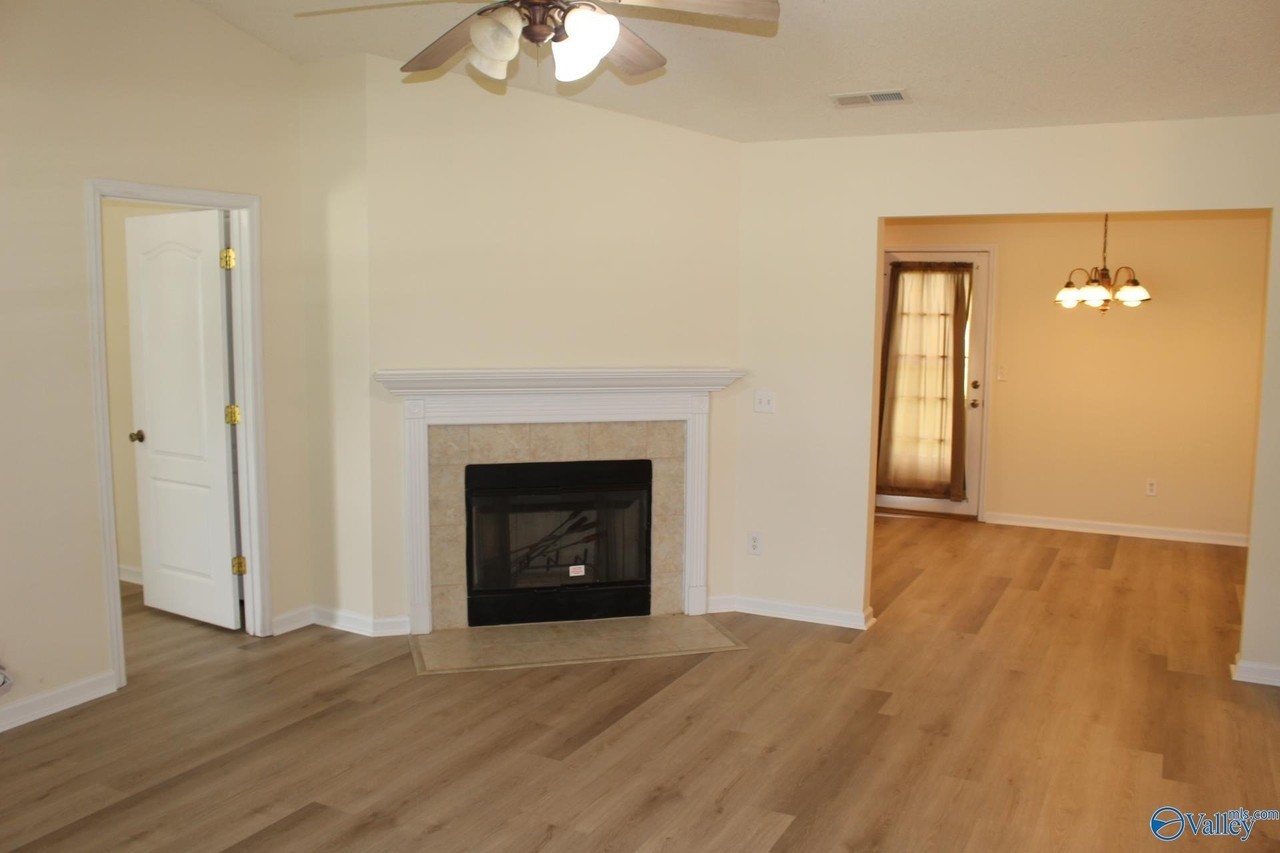 155 Fox Chase Trl - Photo 4 of 14