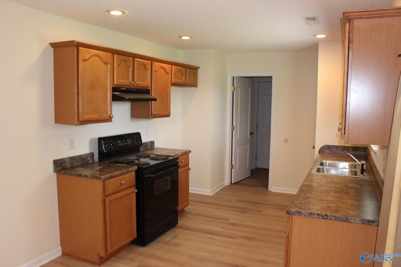 155 Fox Chase Trl - Photo 7 of 14