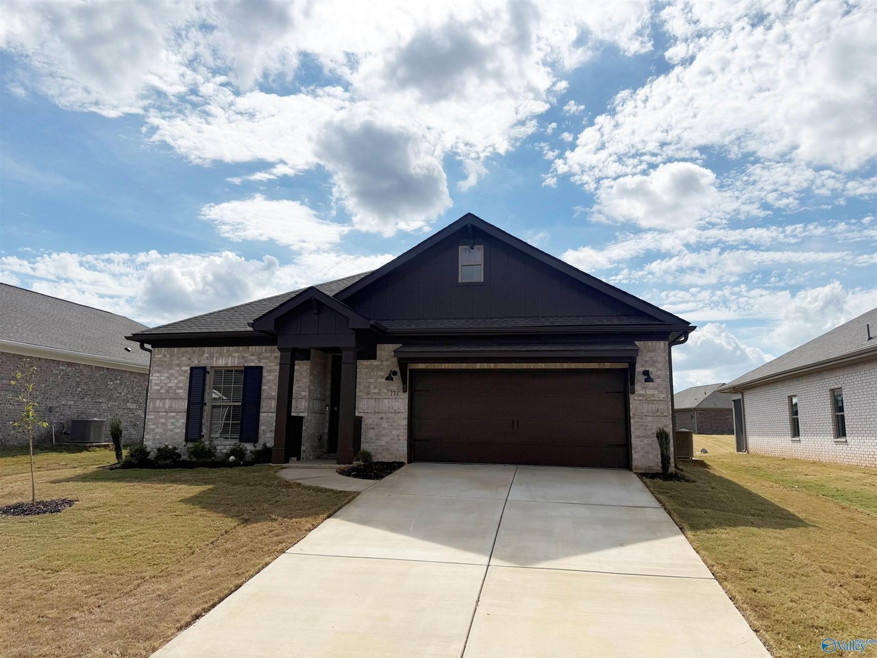 171 Clift Creek Dr - Photo 2 of 37