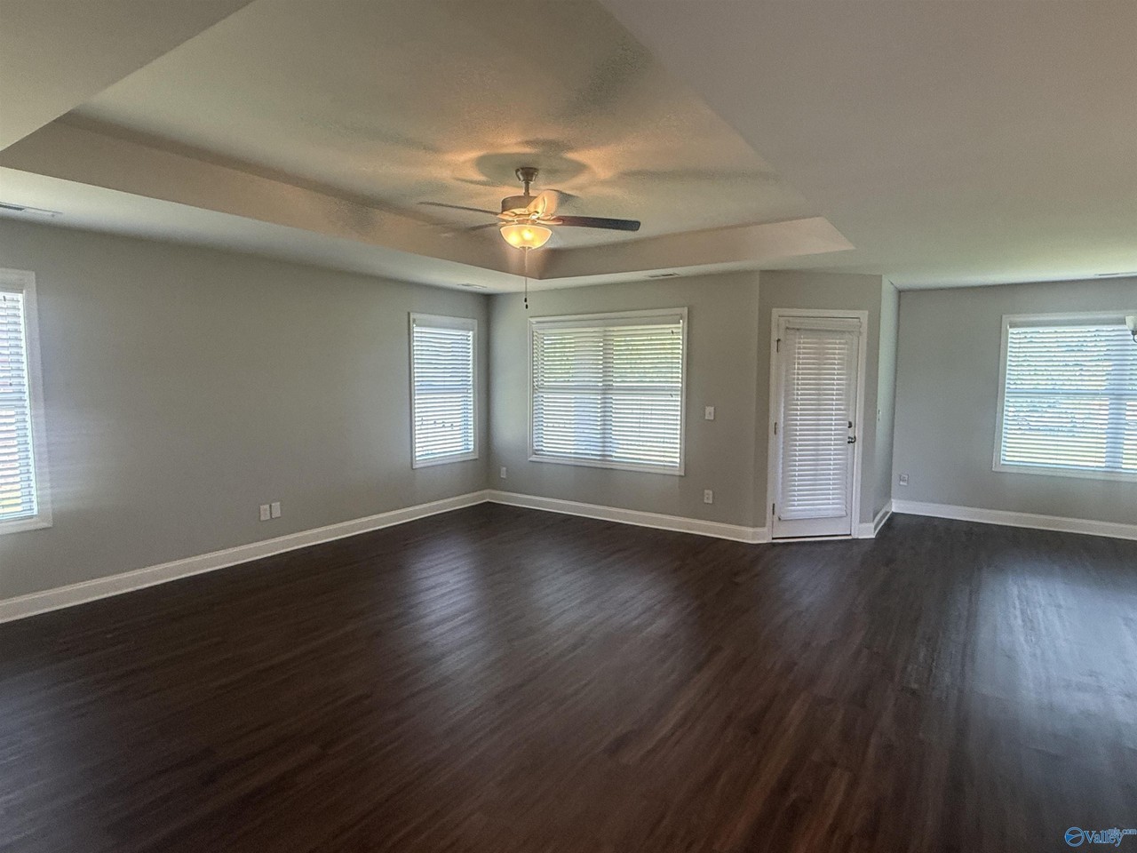 179 Cherry Laurel Dr - Photo 4 of 9