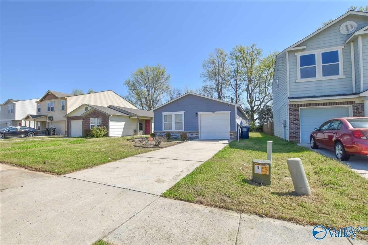 267 Bermuda Lakes Dr - Photo 2 of 24