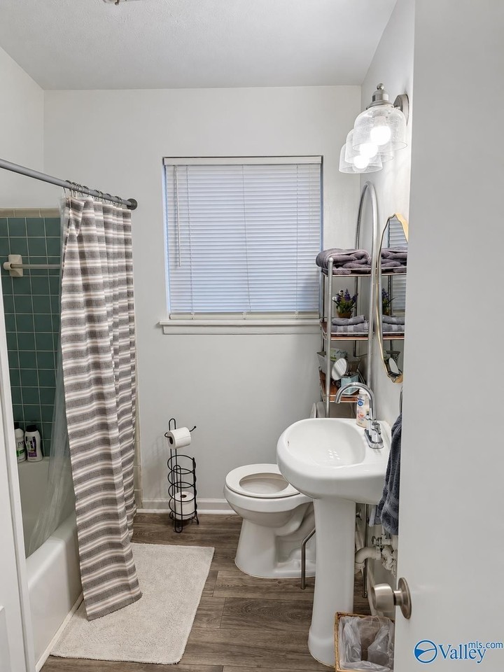 1903 Priscilla Ln Nw - Photo 5 of 9