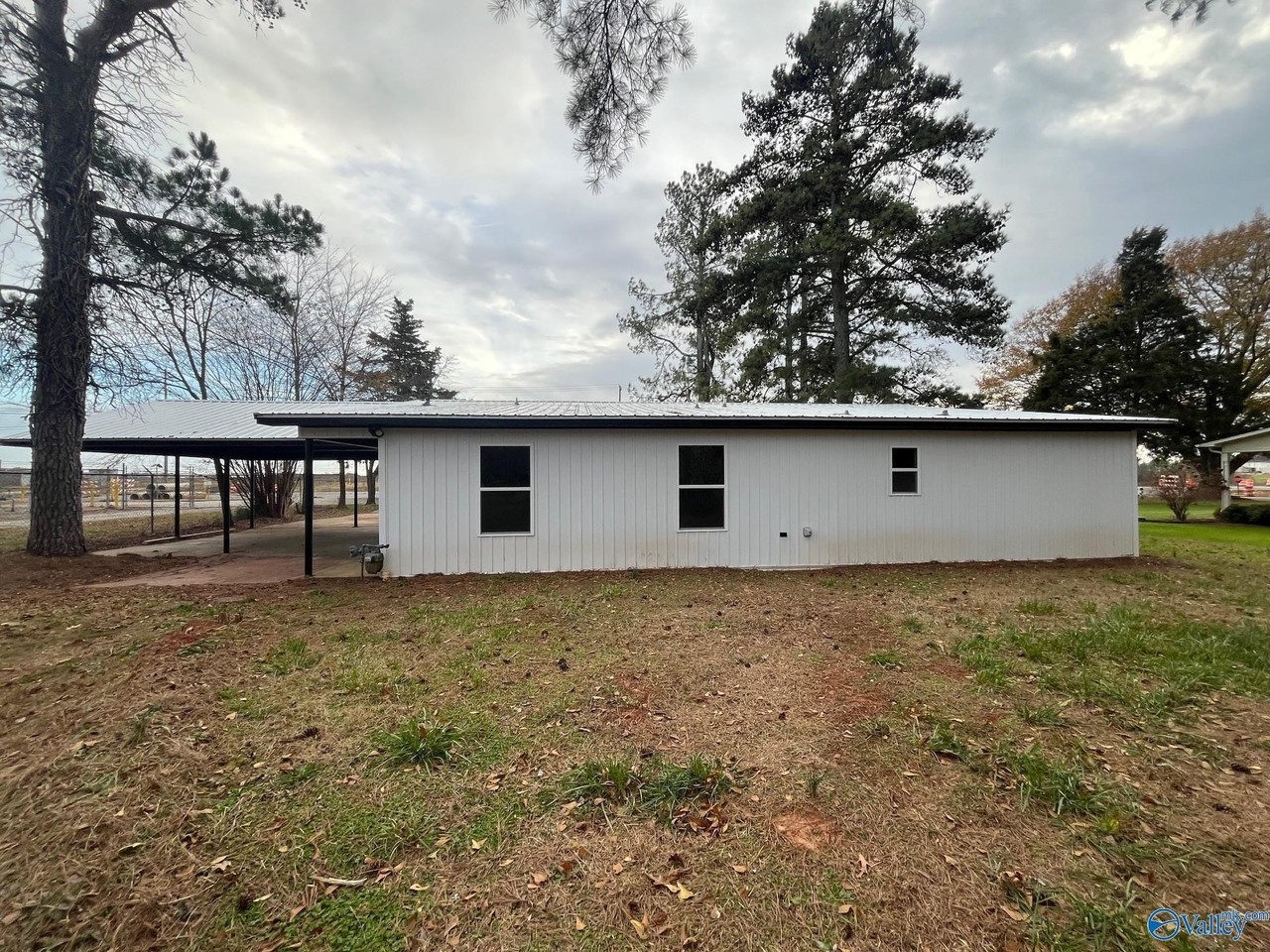 20695 Huntsville Brownsferry Rd - Photo 3 of 29