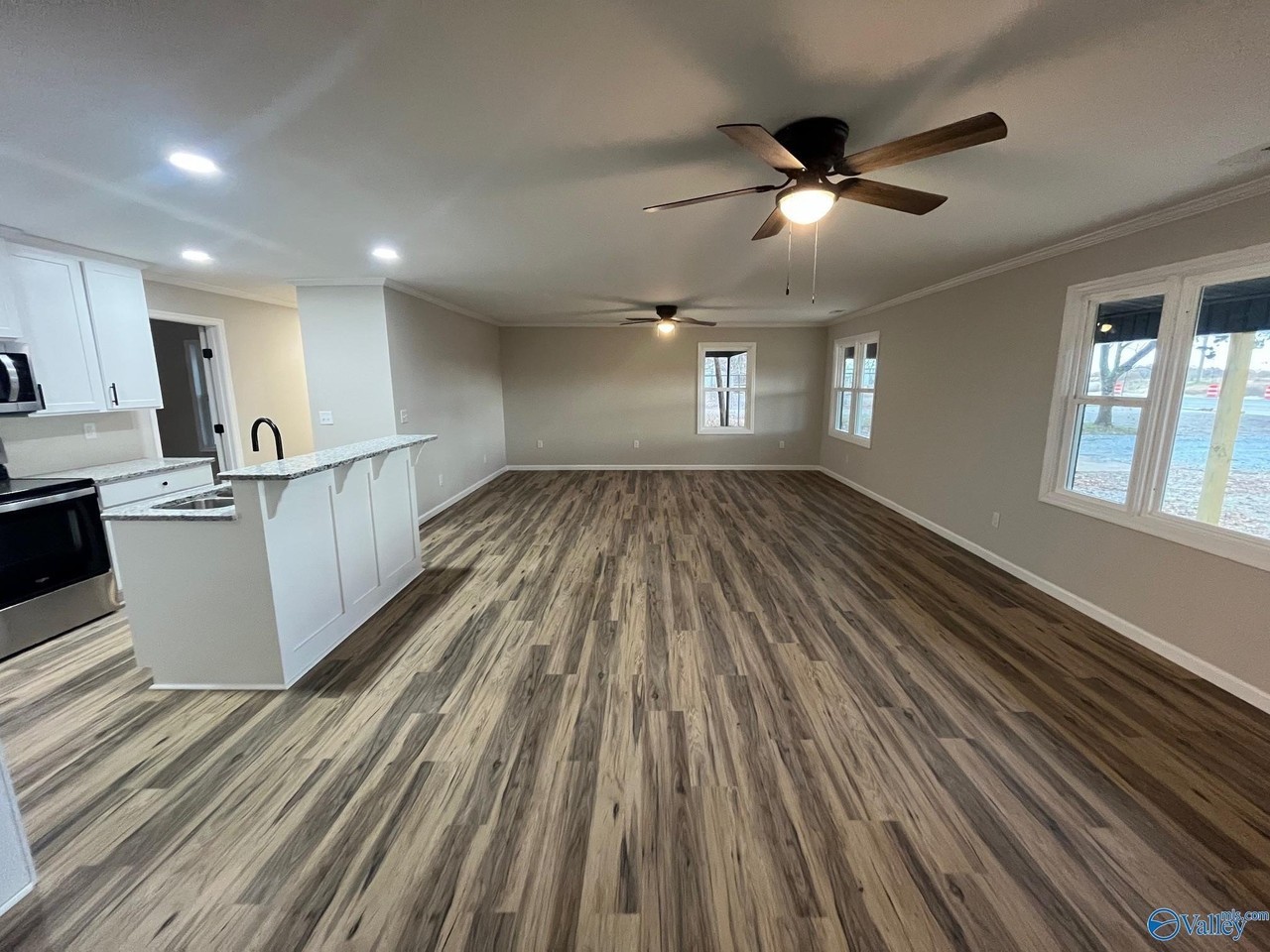 20695 Huntsville Brownsferry Rd - Photo 4 of 29