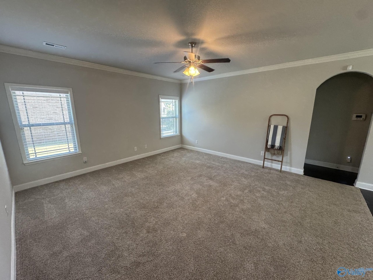 8 Leyland Dr Sw - Photo 4 of 43