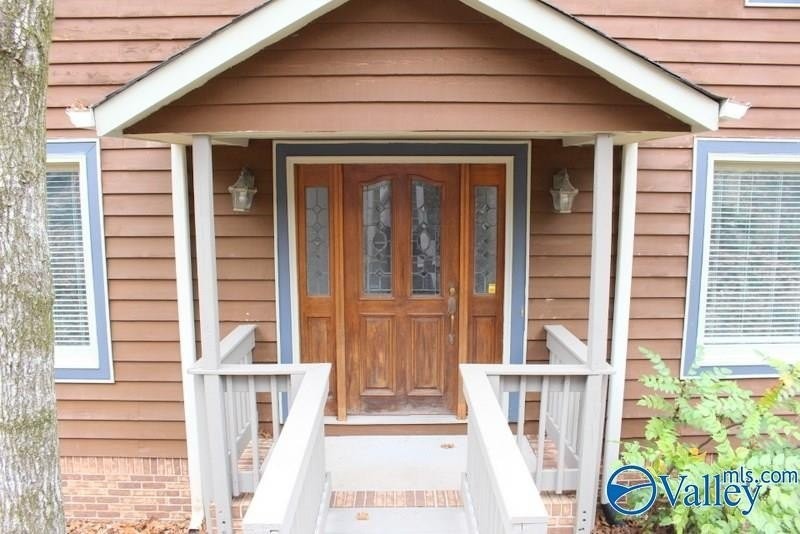 10009 Bayreuth Dr Se - Photo 3 of 24