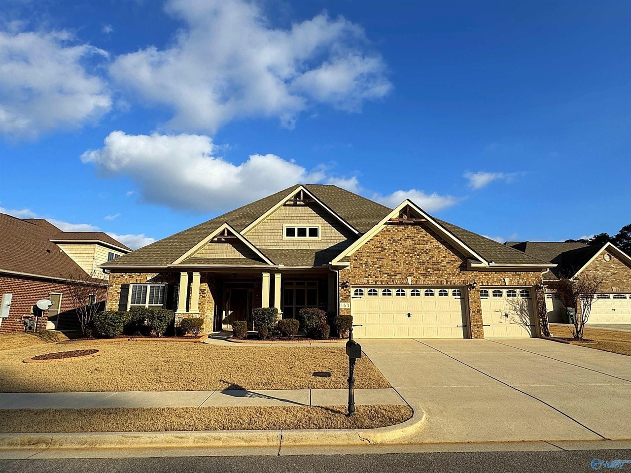 163 Legacy Cove Dr - Photo 2 of 33