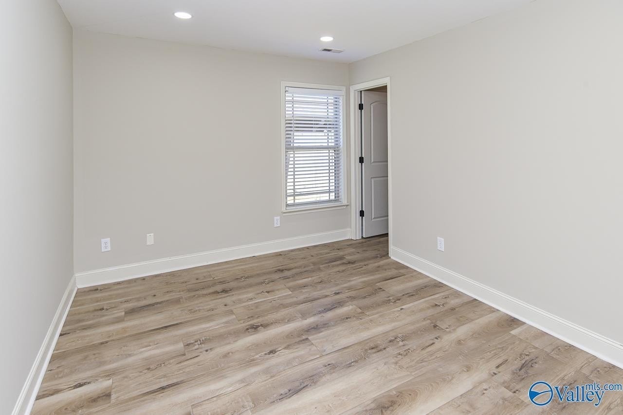 210 Fields Pond Dr - Photo 5 of 23