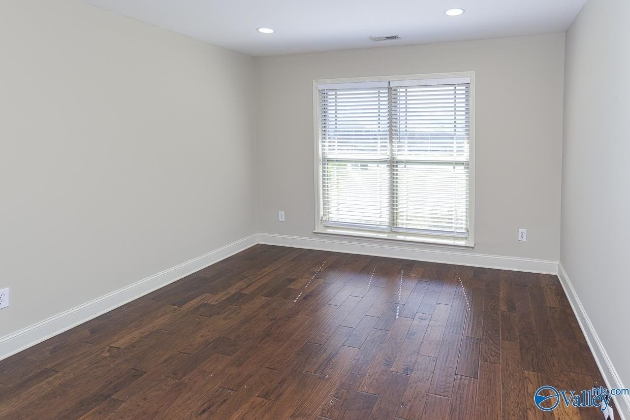 210 Fields Pond Dr - Photo 7 of 23