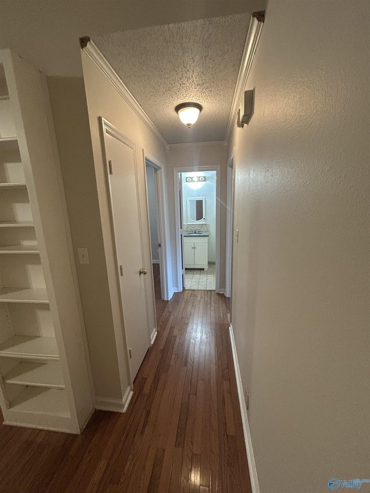 106 River Oaks Dr - Photo 3 of 26
