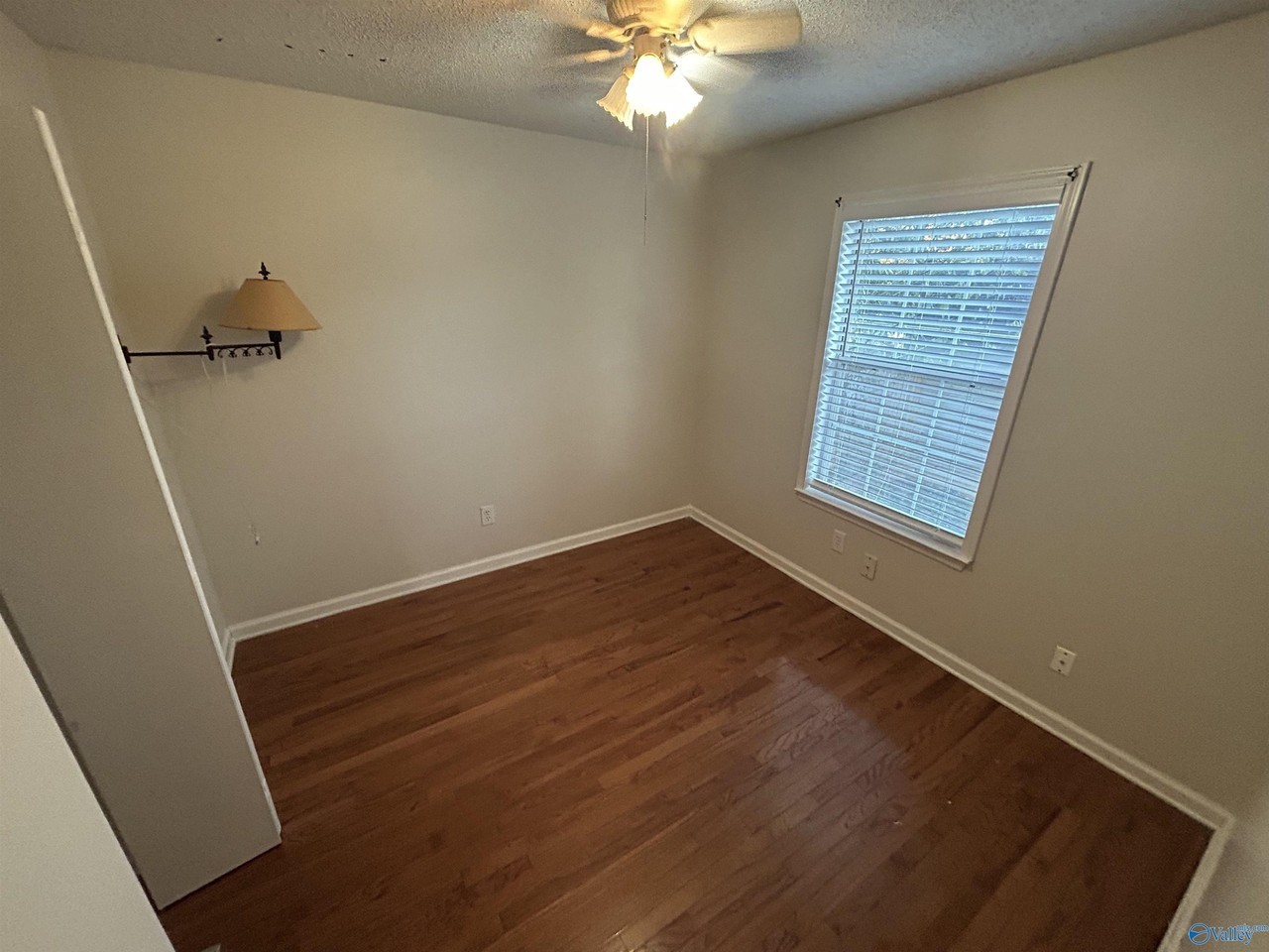 106 River Oaks Dr - Photo 4 of 26