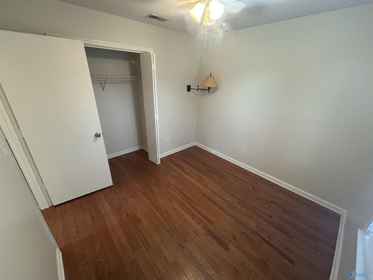 106 River Oaks Dr - Photo 5 of 26