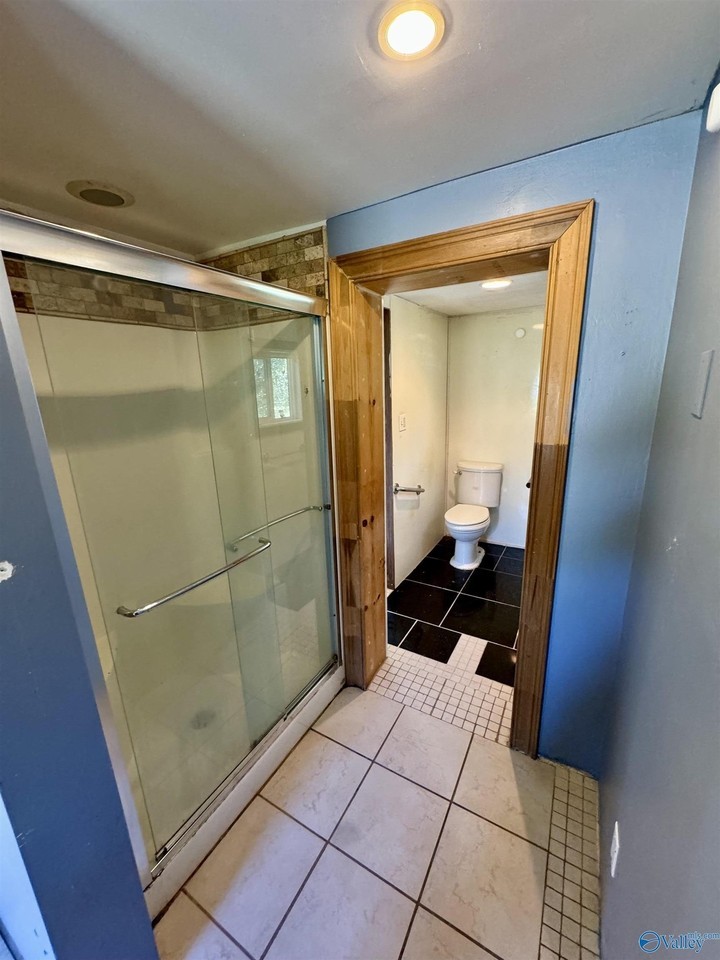 22273 New Garden Rd - Photo 4 of 12