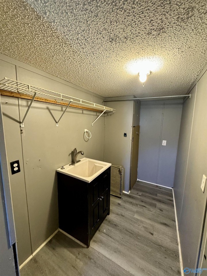 22273 New Garden Rd - Photo 6 of 12