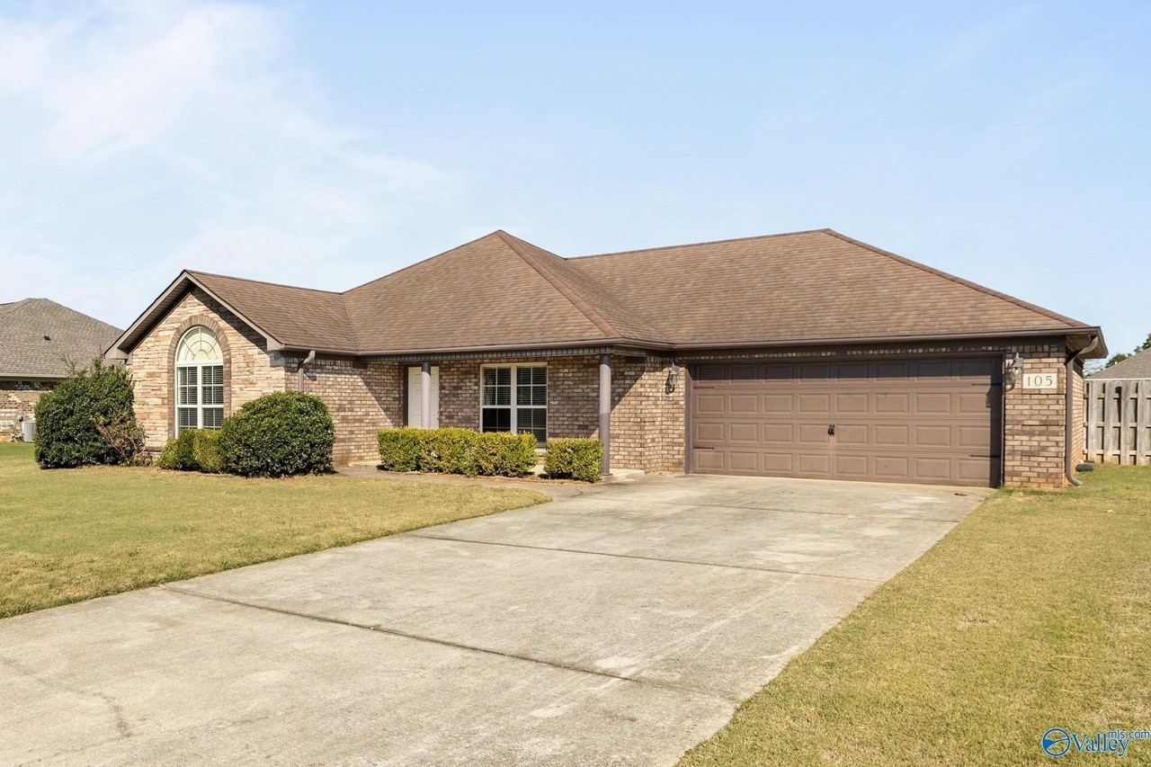105 Evergreenview Dr - Photo 3 of 36