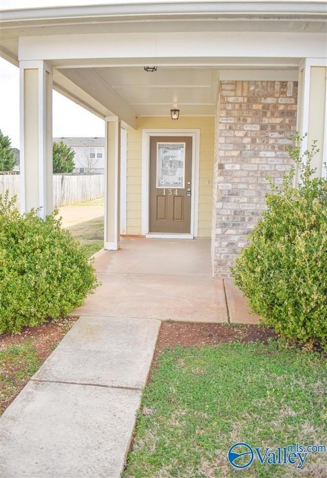 134 Olympia Dr - Photo 3 of 25