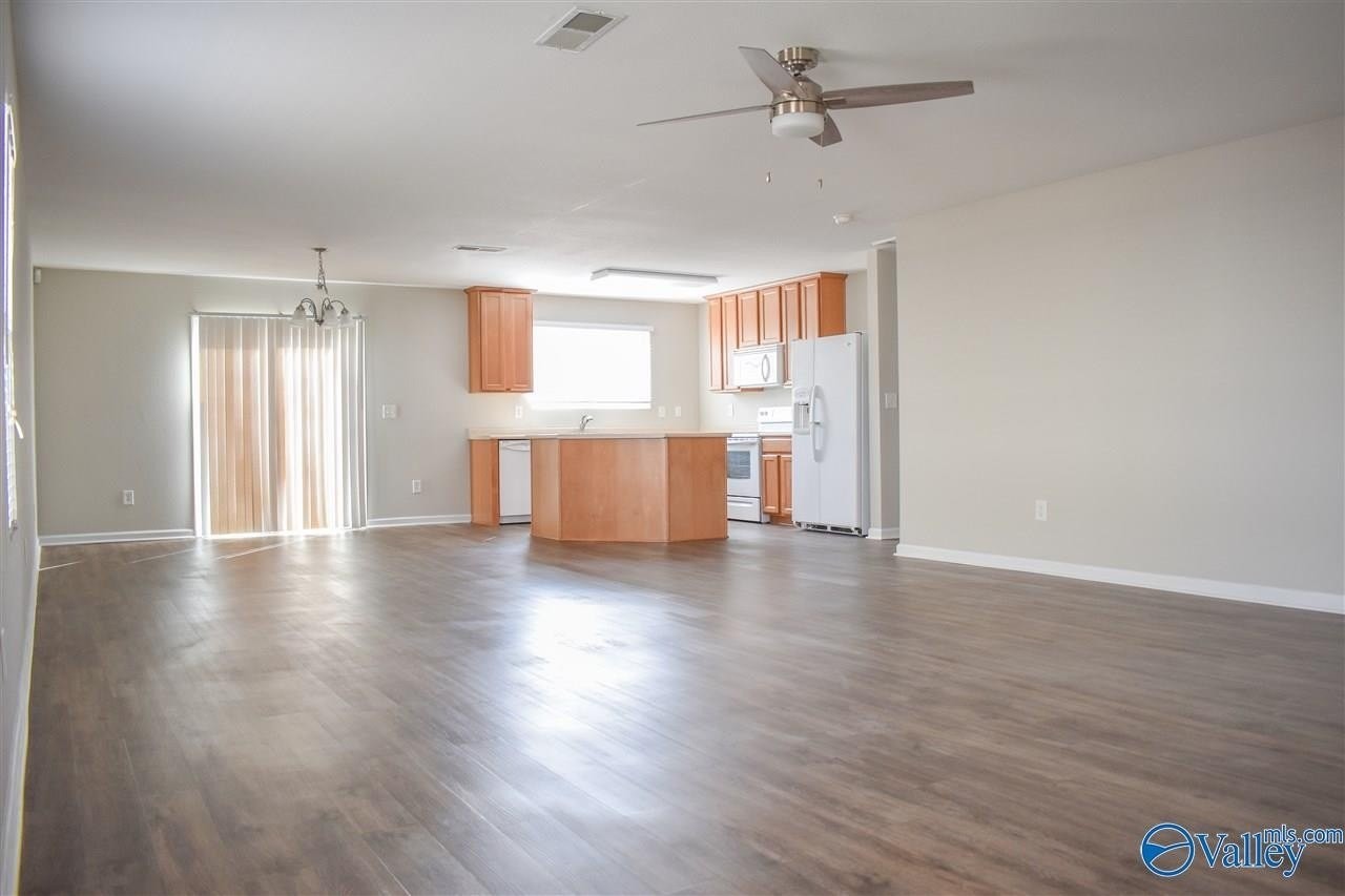 134 Olympia Dr - Photo 4 of 25