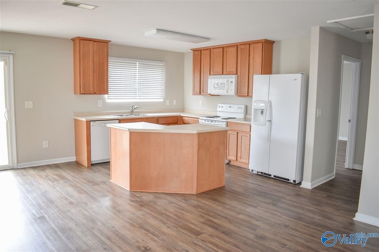 134 Olympia Dr - Photo 5 of 25
