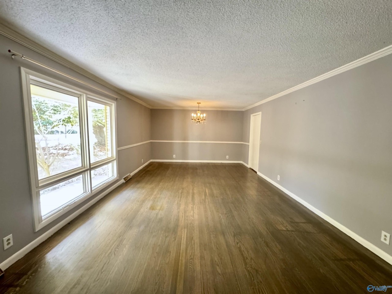 11031 Louis Dr Se - Photo 6 of 26