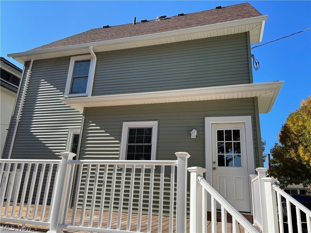 1449 Northland Ave - Photo 3 of 34