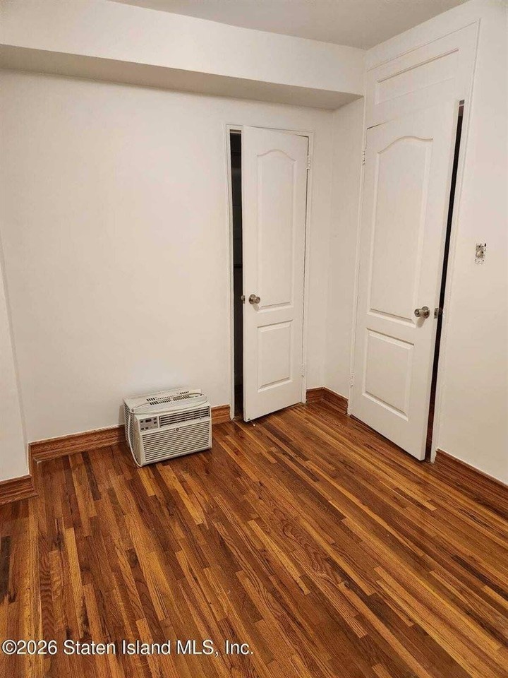 364 Sand Ln - Photo 2 of 6
