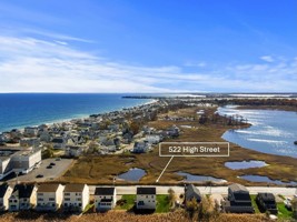 featured image of 522 High St
