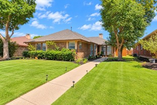 410 W Oak St - Photo 1 of 1