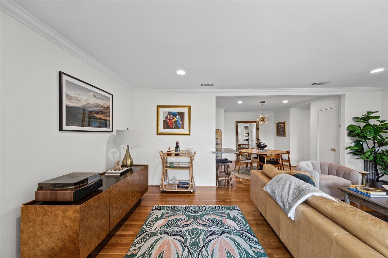 6127 Bandera Ave #D - Photo 5 of 40