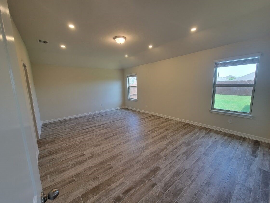 3616 Jackson Holw - Photo 3 of 5