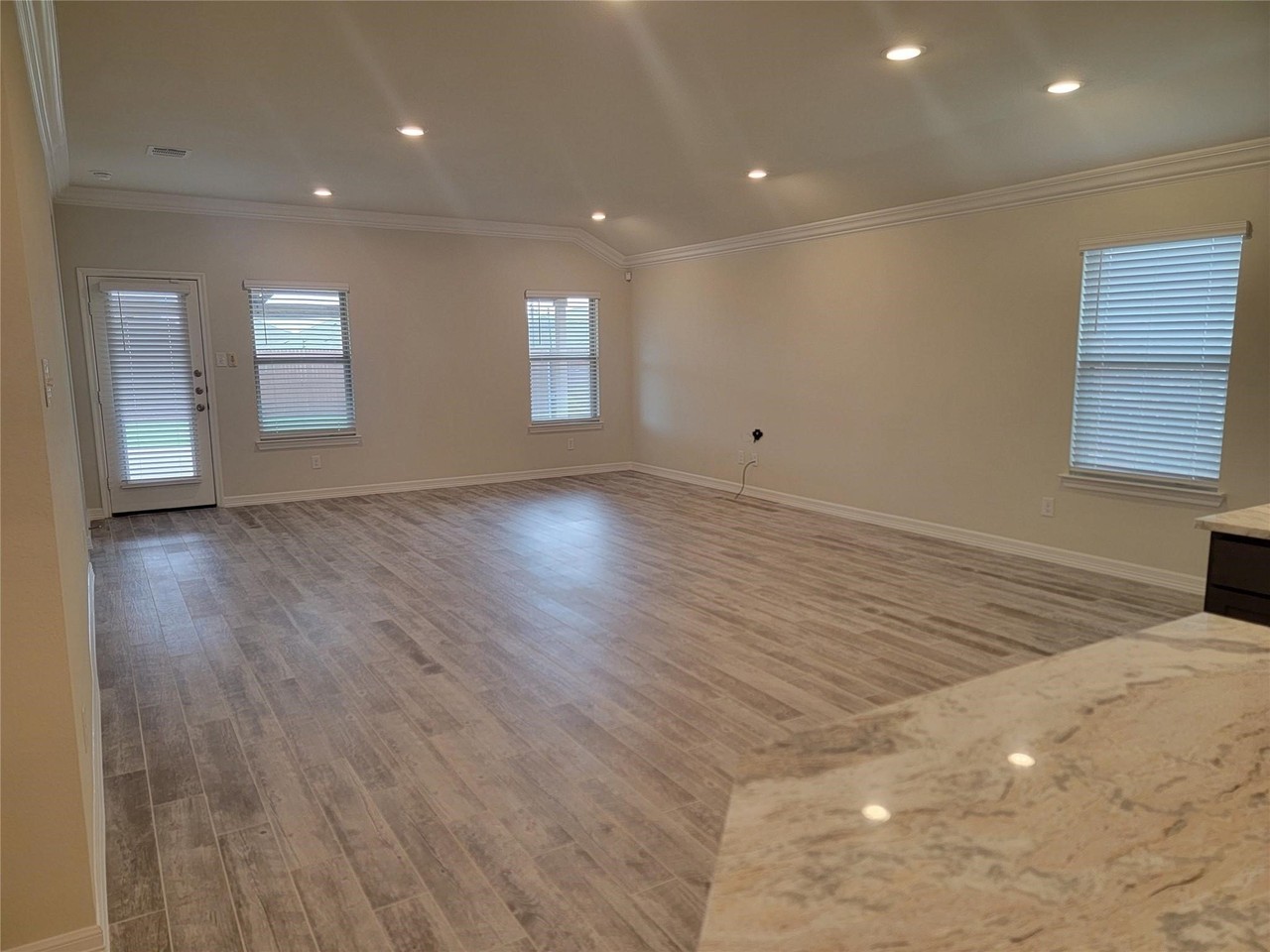 3616 Jackson Holw - Photo 4 of 5