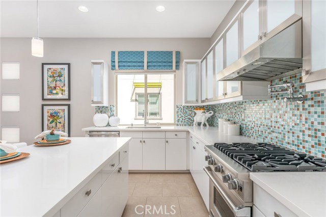 1809 Ocean Ct - Photo 4 of 7
