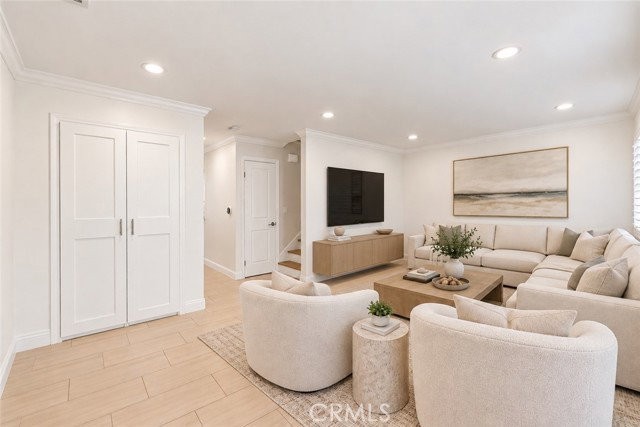 3165 College Ave - Photo 2 of 8