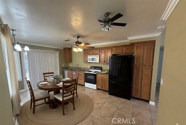 14942 Waverly Ln - Photo 3 of 8