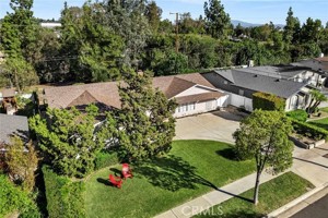 featured image of 1106 N Highland Ave