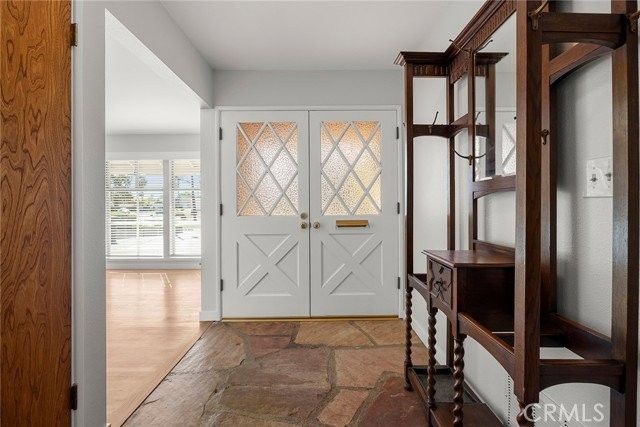 1106 N Highland Ave - Photo 2 of 7