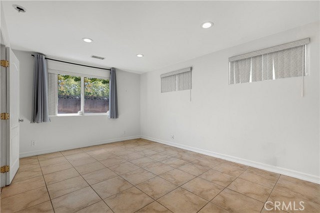 5220 Quakertown Ave - Photo 4 of 8