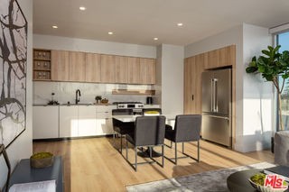 12431 Rochester Ave #301 - Photo 3 of 8