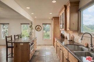 2607 Aiken Ave - Photo 7 of 7