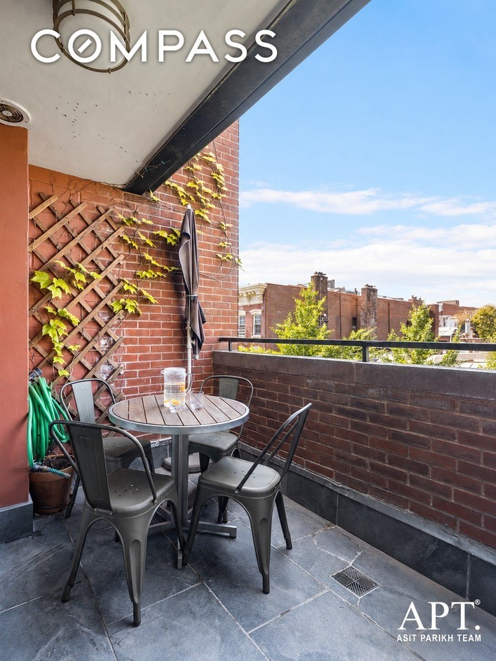 22 Perry St #PHEF - Photo 7 of 17